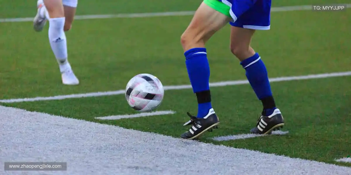 热血赛事，巅峰对决！🔥⚽ 每一次心跳都为冠军而战！